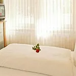Strandhotel Seerose Otel