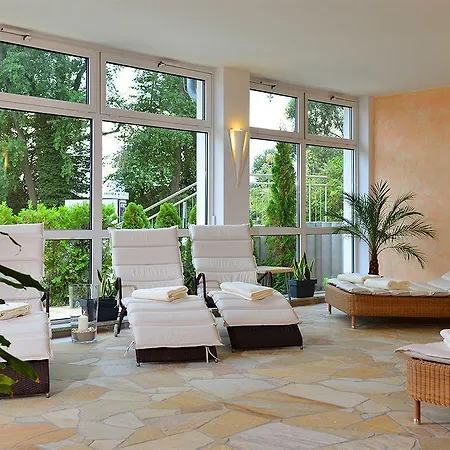 Hotel Strandhotel Seerose 4*