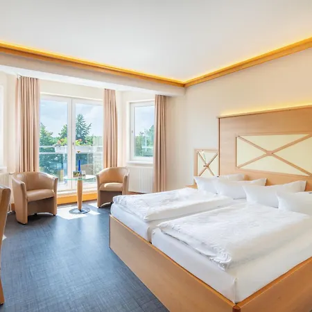 Hotell Strandhotel Seerose 4*