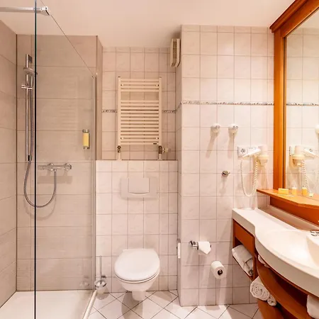 Strandhotel Seerose Hotel 4*