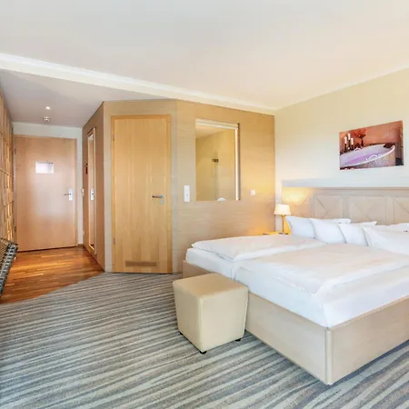 Hotell Strandhotel Seerose 4*