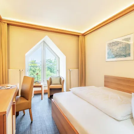 Hotell Strandhotel Seerose Kolpinsee