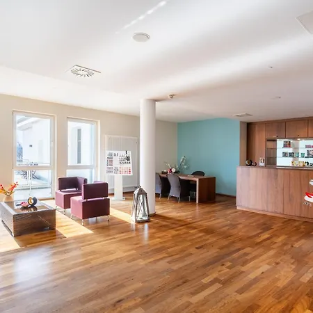 Strandhotel Seerose 4* Kölpinsee