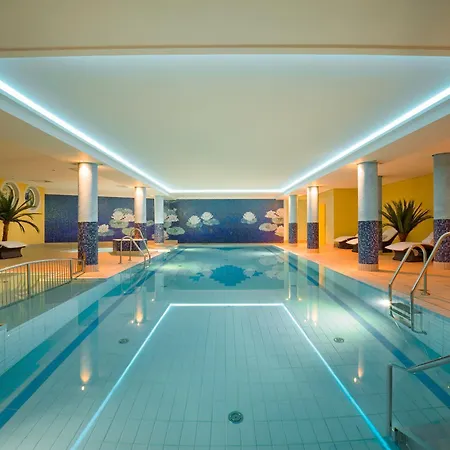Strandhotel Seerose Hotel Kolpinsee