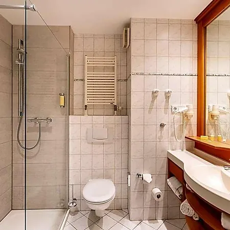 Hotel Strandhotel Seerose 4*