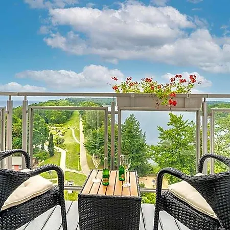 Hotel Strandhotel Seerose 4*