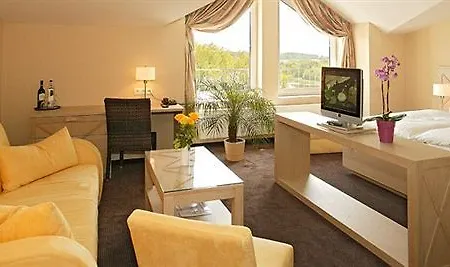 Strandhotel Seerose Hotell Kolpinsee