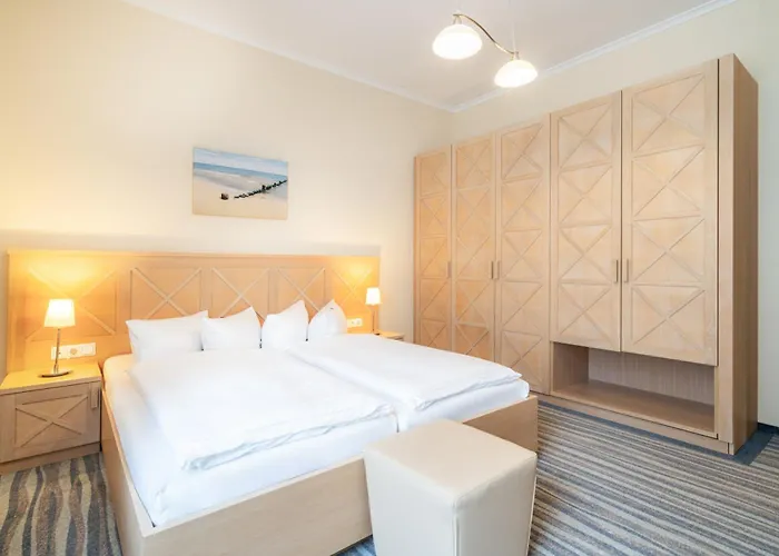 Strandhotel Seerose Hotel Ostseebad Kölpinsee