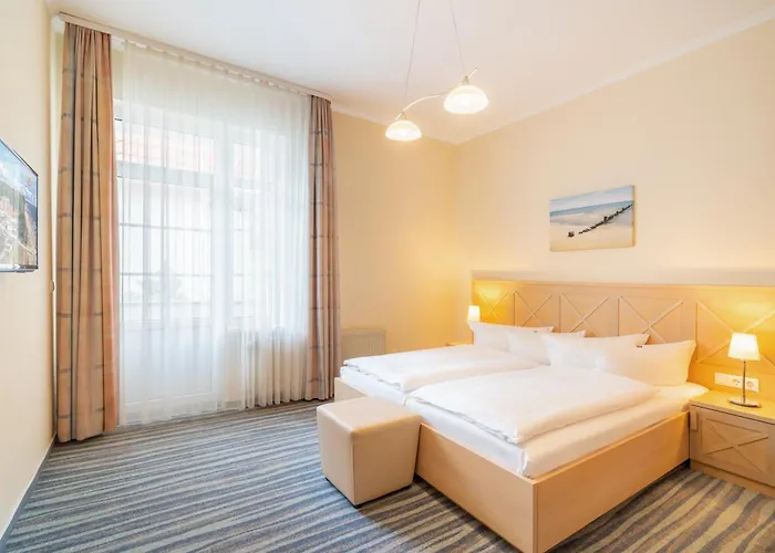 Strandhotel Seerose 4* Ostseebad Kölpinsee