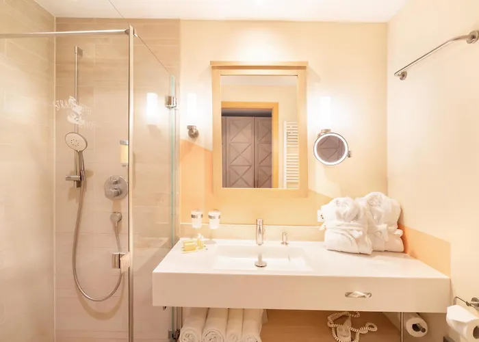 Hotel Strandhotel Seerose Ostseebad Kölpinsee