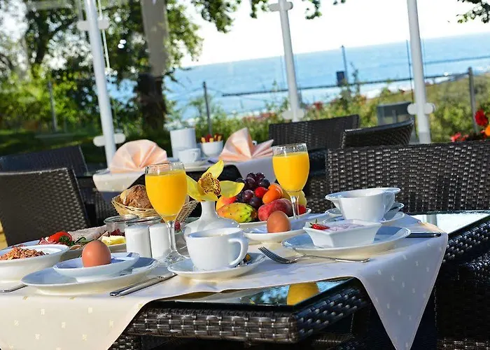 Strandhotel Seerose Hotel 4*